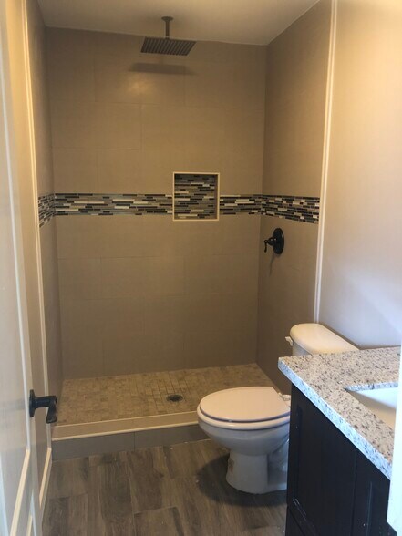 Building Photo - 1405 Orlando St