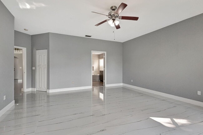 Building Photo - 4190 Bahia Isle Cir