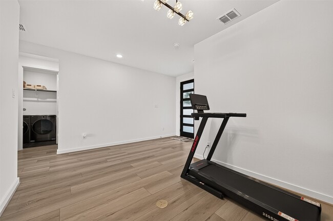 Building Photo - 29746 Burcreek Ln