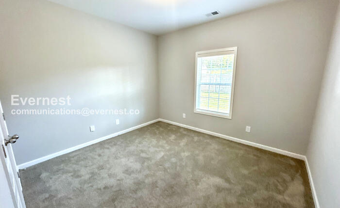 Building Photo - 1024 Echo Rdg Rd