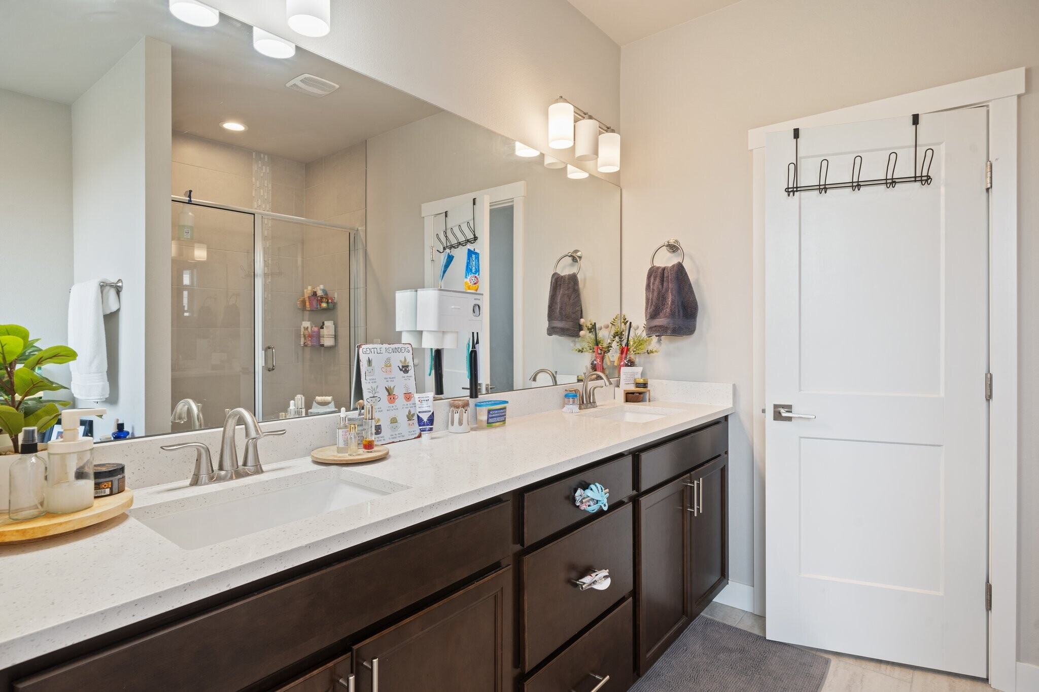Master Suite Bathroom (double sink) - 1182 NE Sockeye Ct