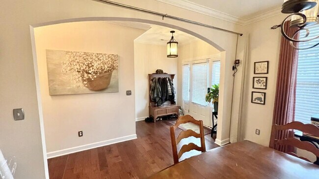 Building Photo - 3441 S Beaver Ln