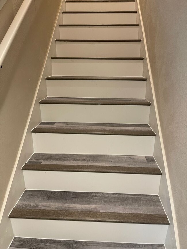 Building Photo - 13718 Beckman Dr