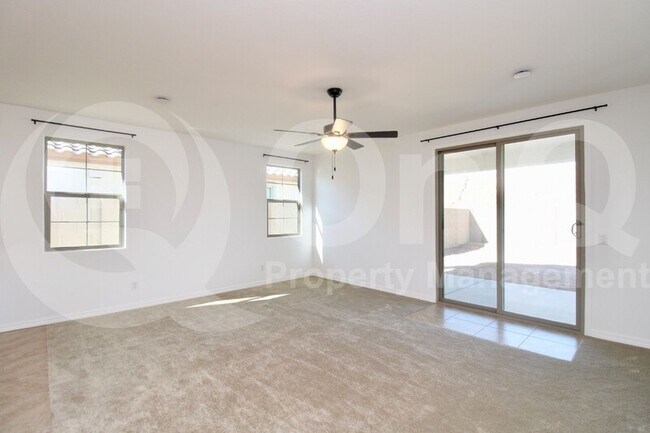 Building Photo - 1378 W Macaw Dr