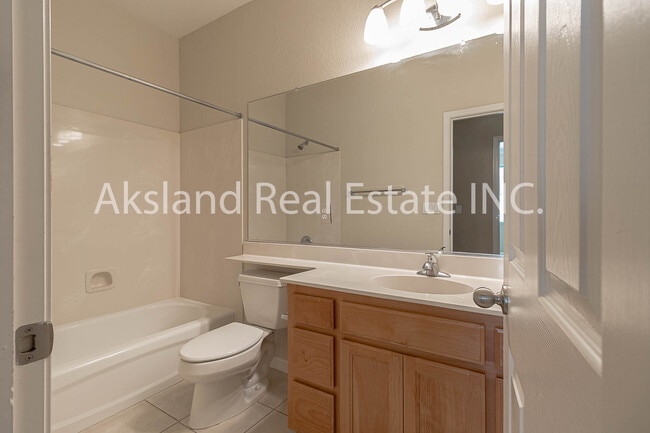 Building Photo - 936 Heartland Dr