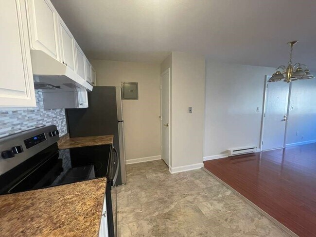 Building Photo - 16a Mayberry Dr