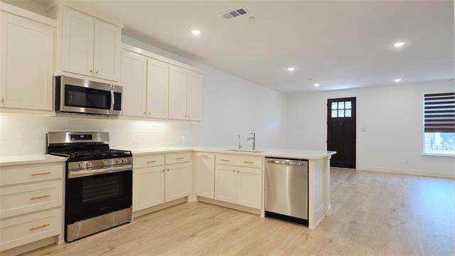 Building Photo - 9015 Scarp Hl Ln