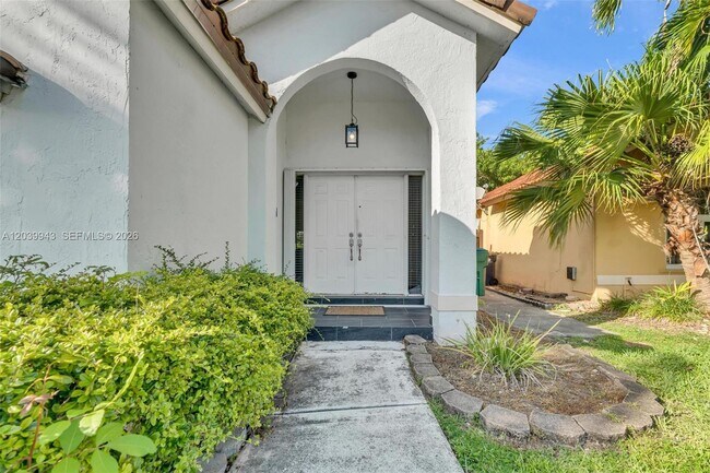Building Photo - 15311 SW 52nd Terrace
