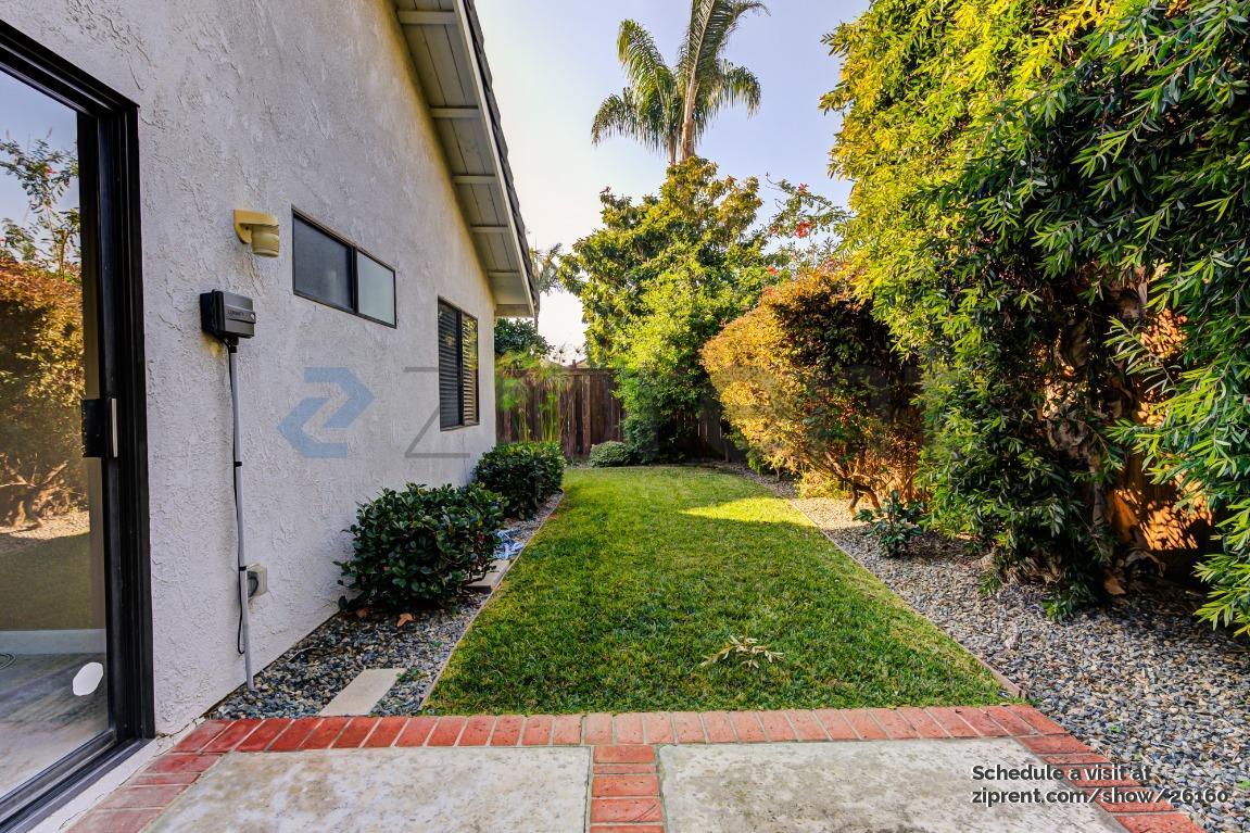 Building Photo - 67 Silkberry