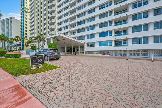 Building Photo - 5005 Collins Ave