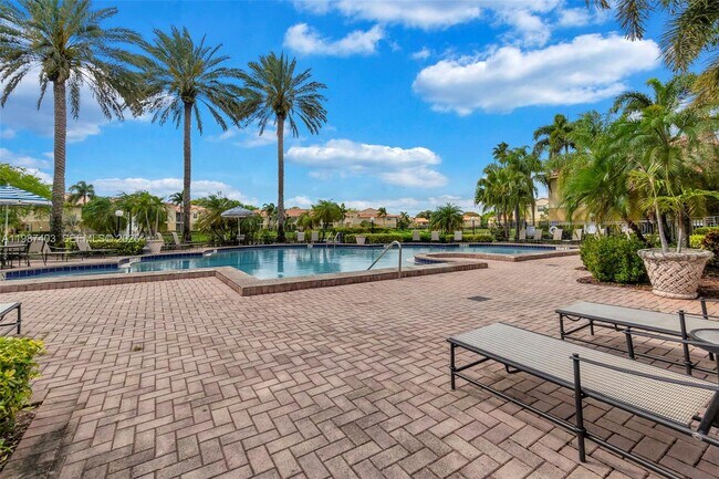 Building Photo - 1247 SW 46th Ave