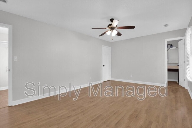Building Photo - 7709 Scottsdale Dr