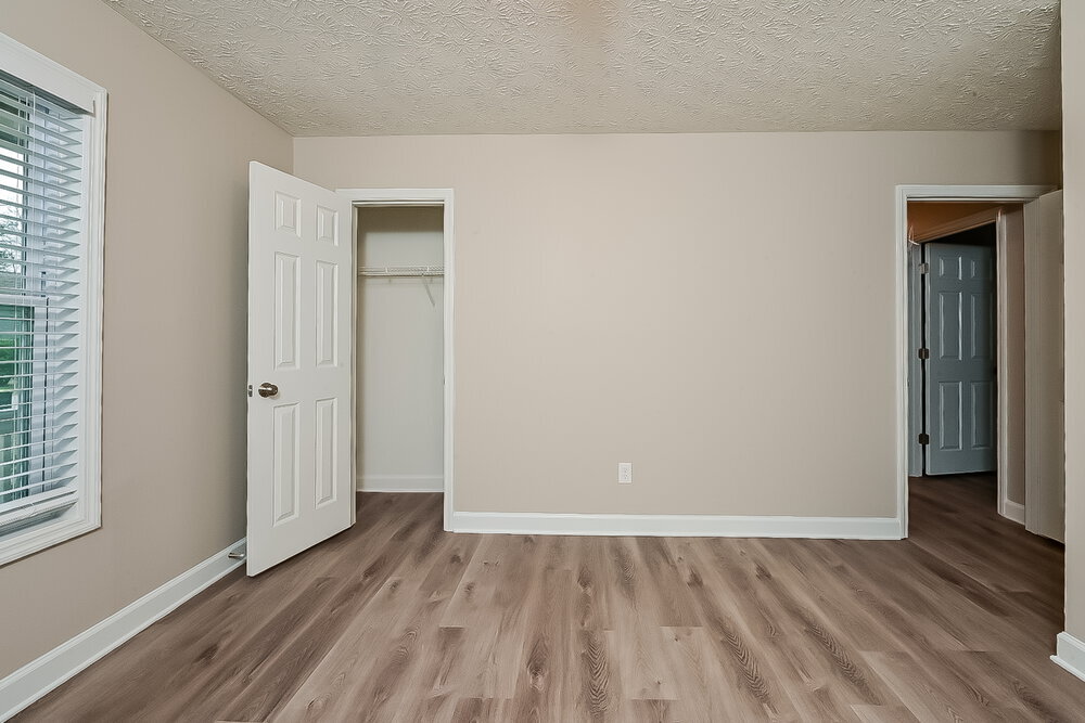 Building Photo - 5815 Mistyview Dr