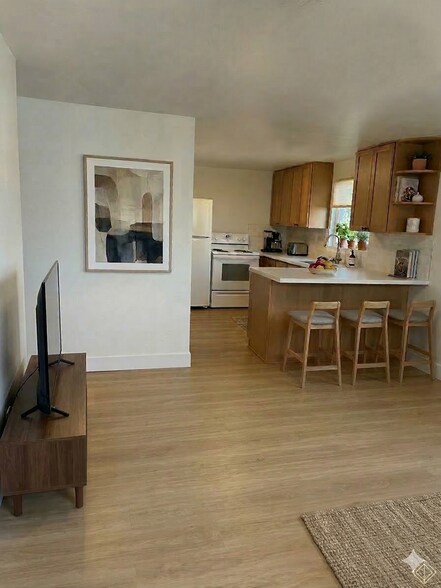 Building Photo - 1213 Gordon Ave