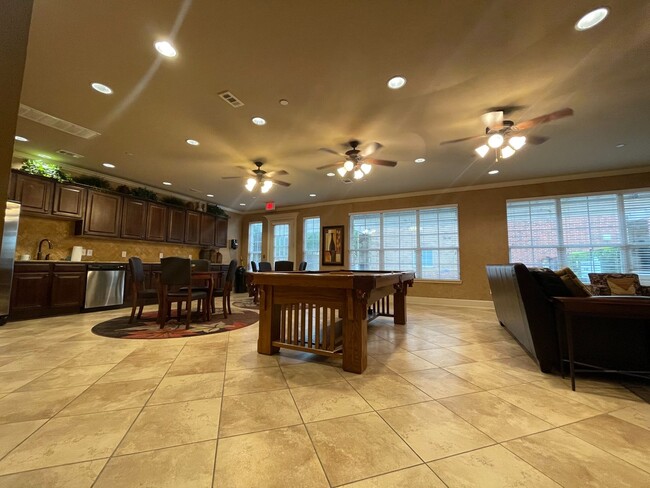 Building Photo - Westview Condo's