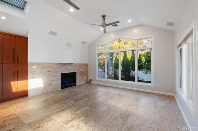 Building Photo - 25 Belmont Dr W