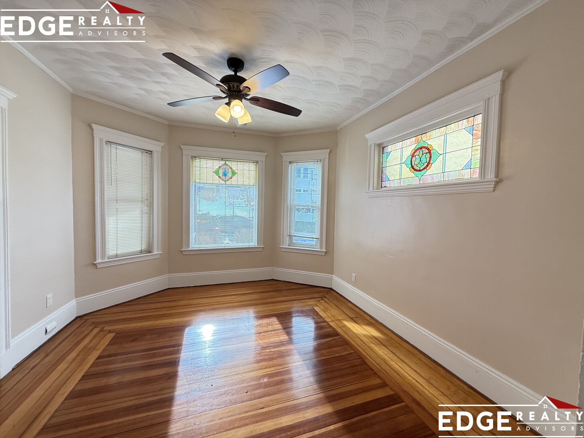 Building Photo - 12 Langley Rd