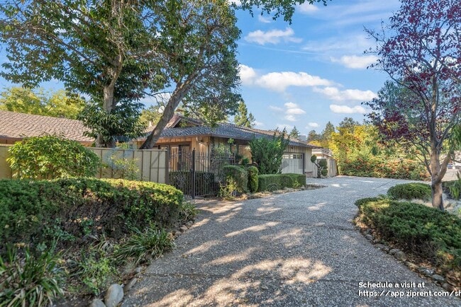 Building Photo - 14927 Jerries Dr