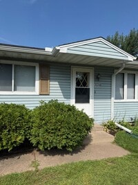 Building Photo - 1012 Sunset Ln