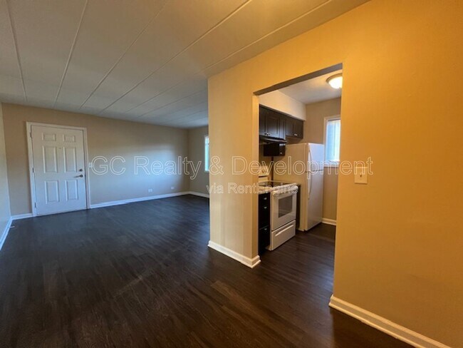 Building Photo - 346 Wilson Ave