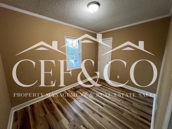 Building Photo - Beautiful 4 bedroom brick ranch now available!