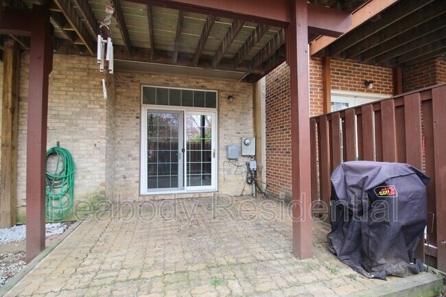 Building Photo - 6423 Little Potters Ln