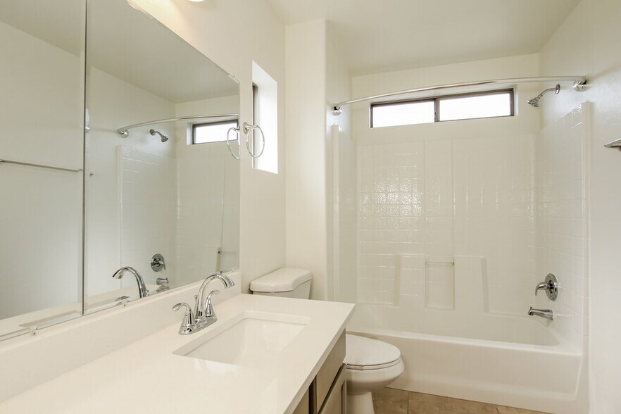 Building Photo - 22052 N 30th Dr