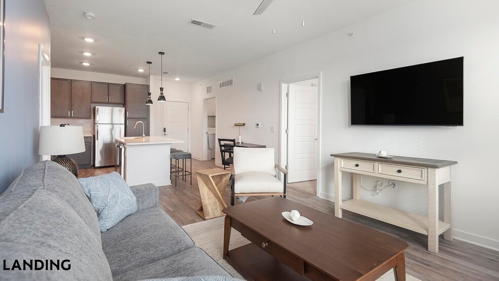 Building Photo - 4670 Merchants Park Cir