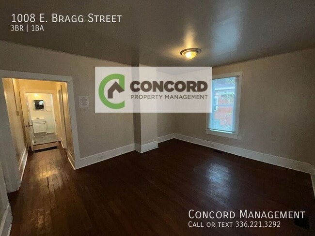 Building Photo - 1008 E Bragg St