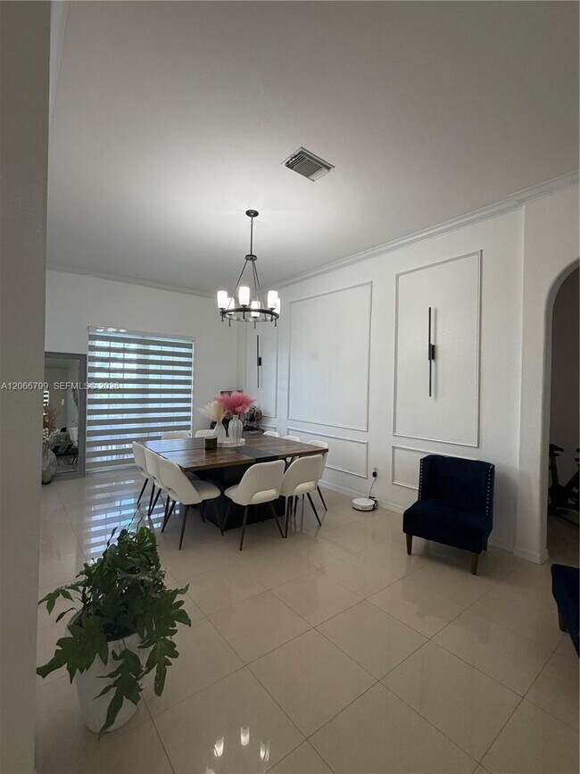 Building Photo - 8208 SW 166th Pl