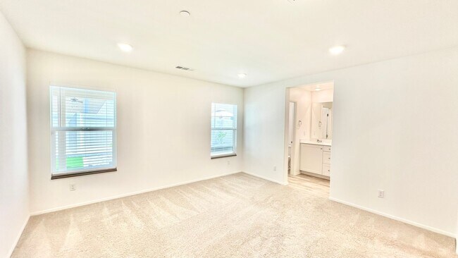 Building Photo - Beautiful Brand New Construction Single St...