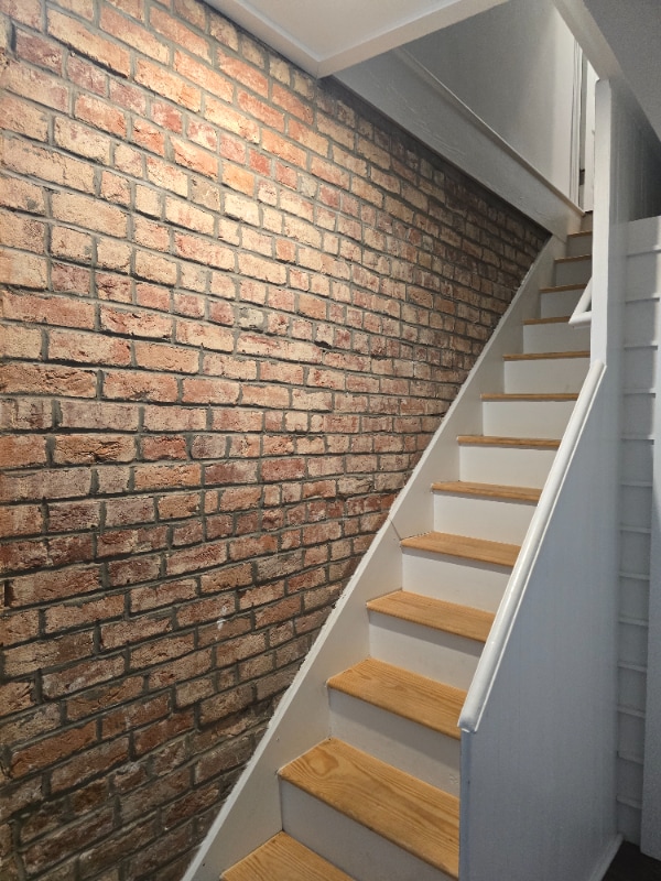 Building Photo - 311 Hinton St