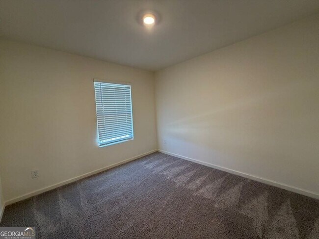 Building Photo - 3520 Condor Ct