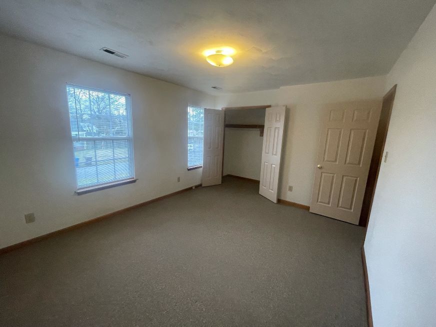 Building Photo - 2066 Iowa St