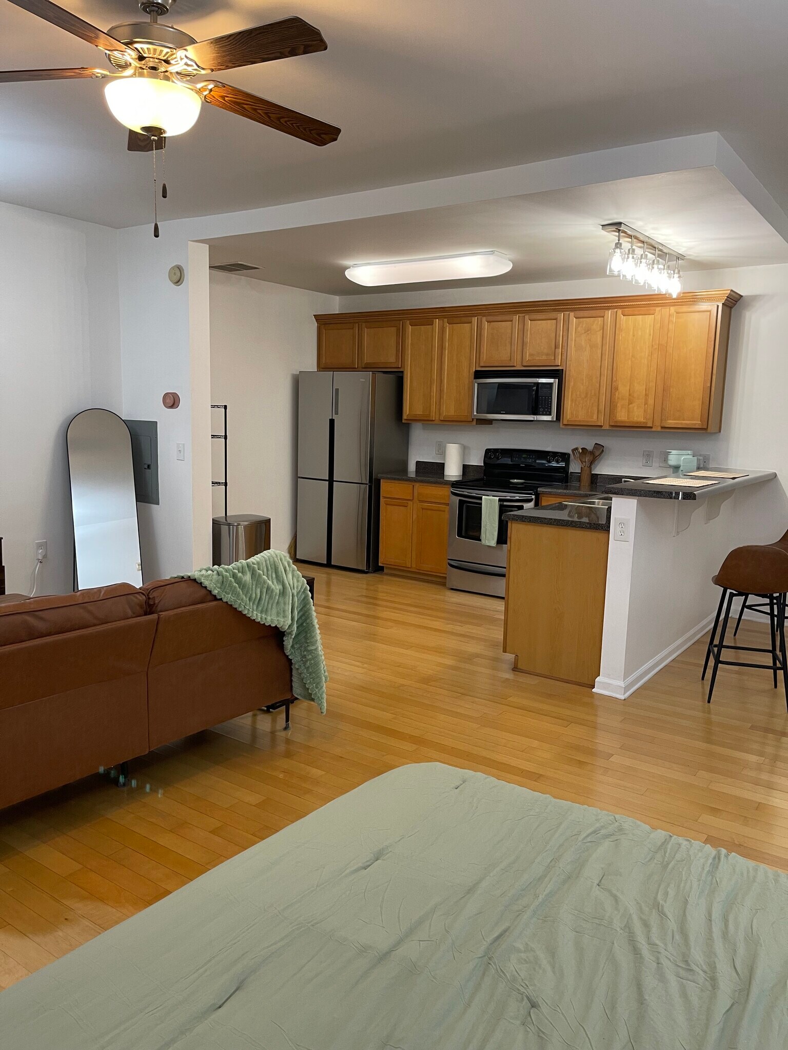 Building Photo - 731 Litty Ct