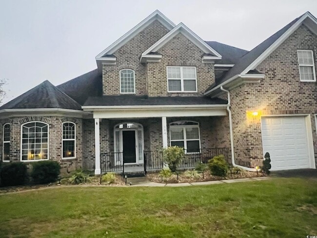 Building Photo - 584 Summerhill Dr