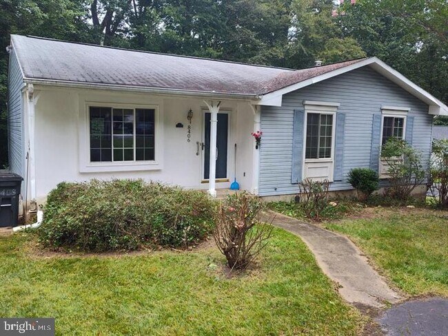 Building Photo - 8406 Rainbow Bridge Ln