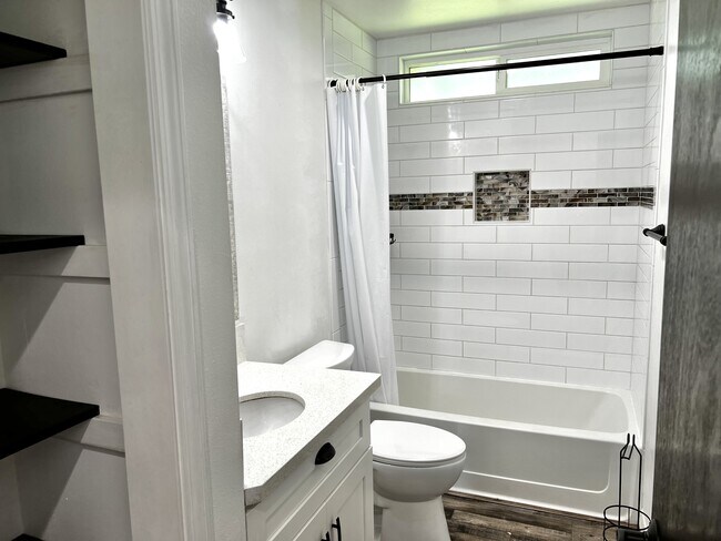 Building Photo - 16-2083-2083 Anthurium Dr