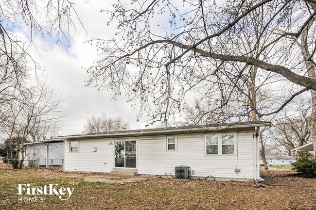 Building Photo - 2064 Aristocrat Dr