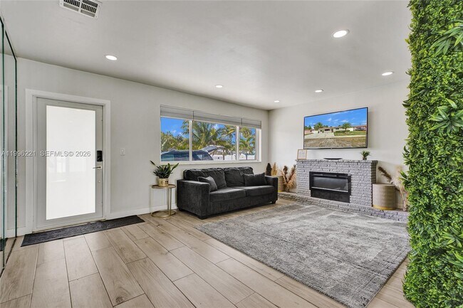 Building Photo - 19625 NW 6th Pl