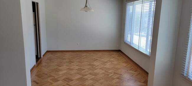 Dining Room - 3929 Mission St