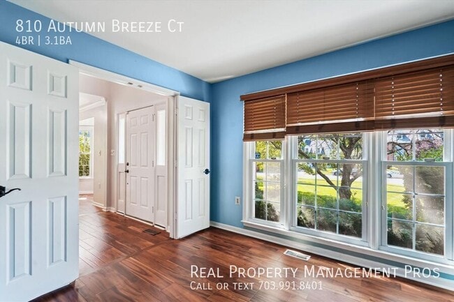 Building Photo - 810 Autumn Breeze Ct