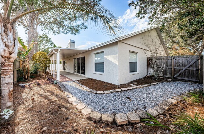 Building Photo - 11502 Glenmont Dr