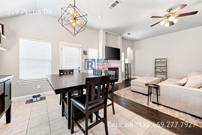 Building Photo - 319 Pecos Dr
