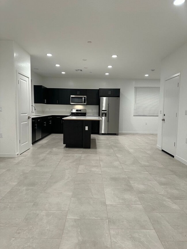 Building Photo - Welcome To This Charming Two-Story Home Ne...