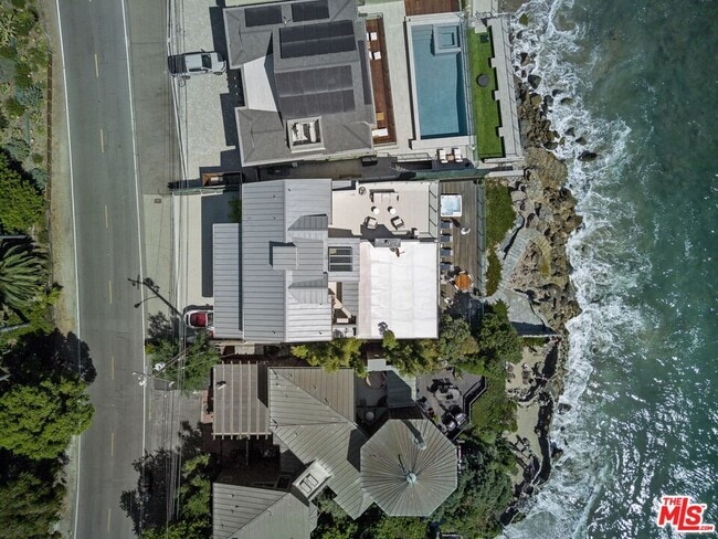 Building Photo - 24382 Malibu Rd