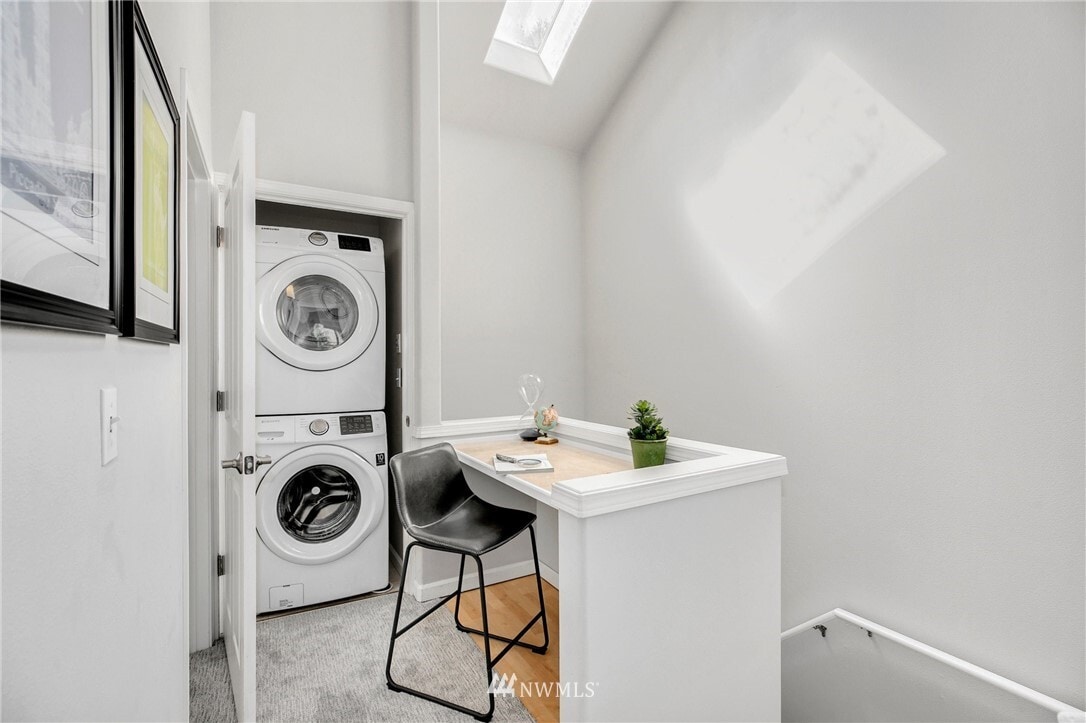 Building Photo - 3619 Phinney Ave N