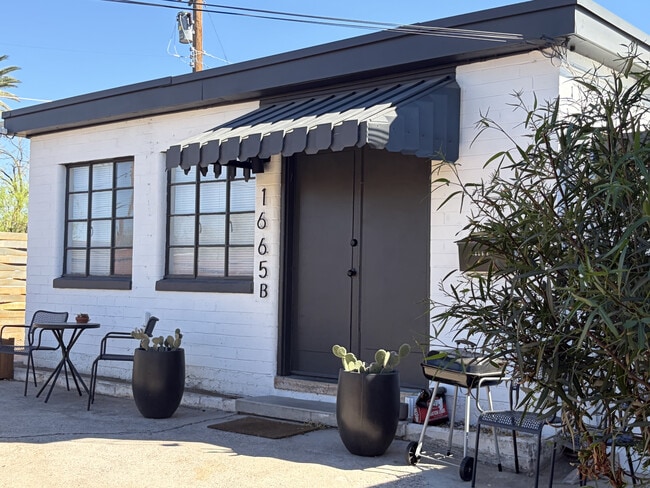 Building Photo - River Loft Bungalows on Warren+9th
