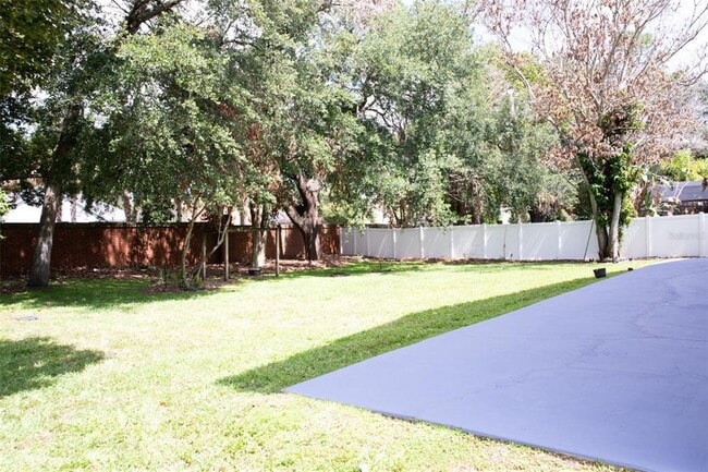 Building Photo - 9768 Bay Vista Estates Blvd