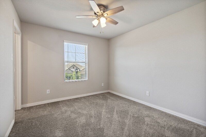 Building Photo - 112 Kirwin Dr